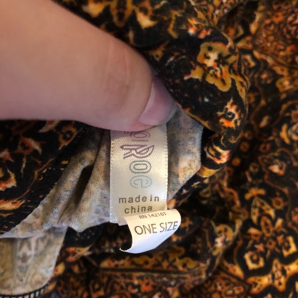 OS LuLaRoe Leggings - Picture 2 of 2